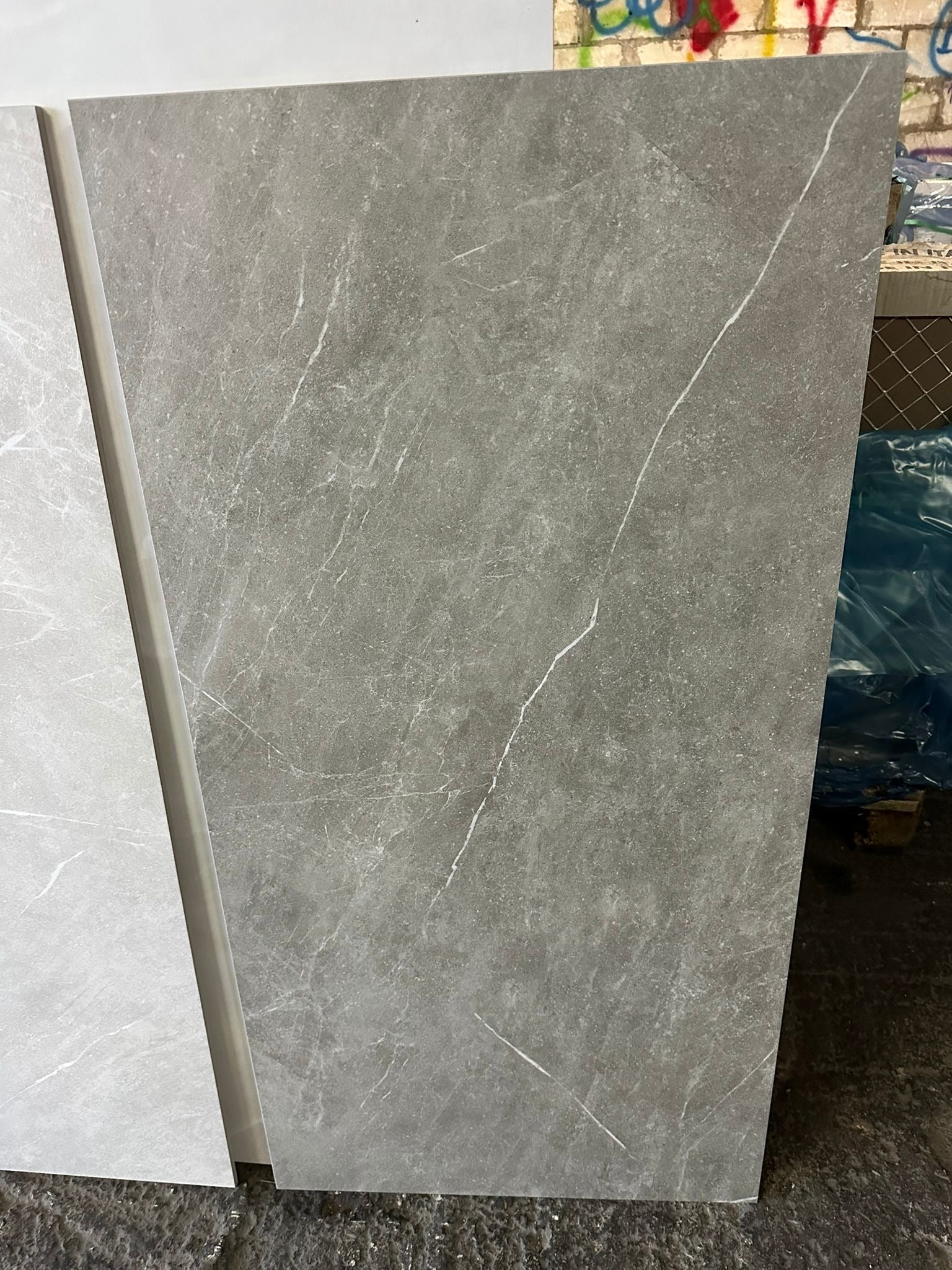 SQUARE GREY 60x120